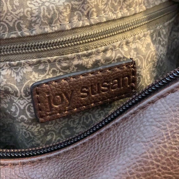 4/$25 Vegan leather shoulder bag - Picture 6 of 7